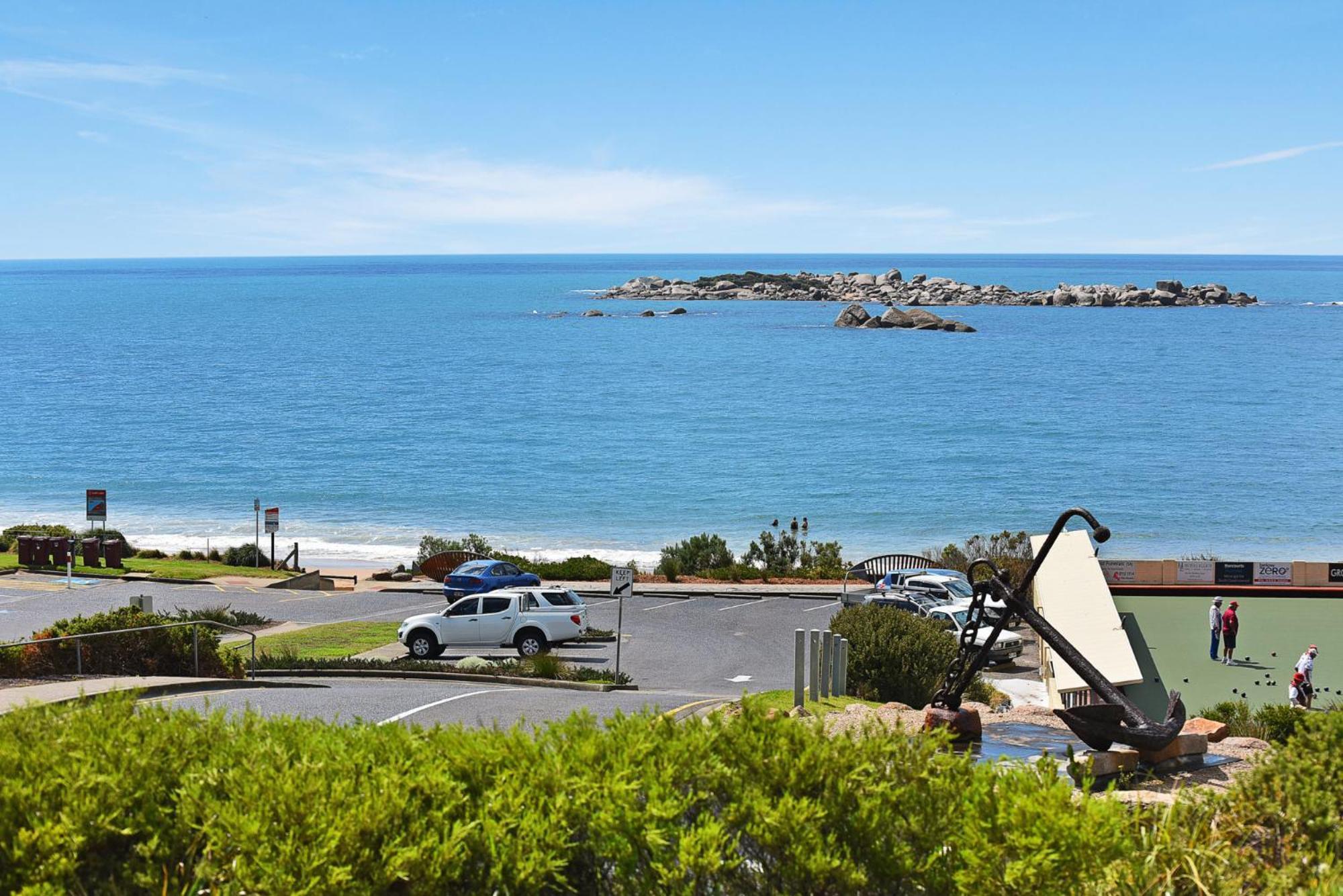Dolphins Beachfront Apartment No 4 Port Elliot Exterior photo