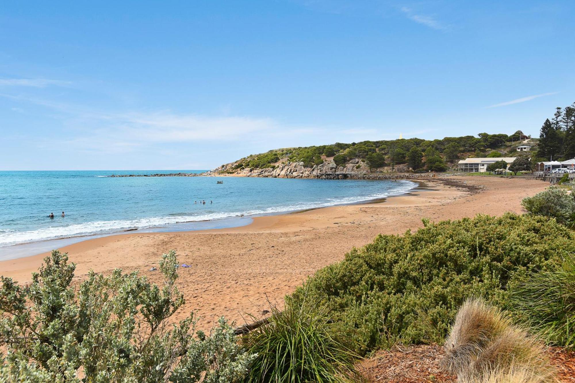 Dolphins Beachfront Apartment No 4 Port Elliot Exterior photo